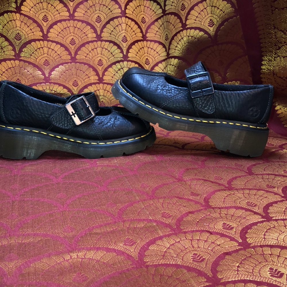 Women’s Casual Shoes